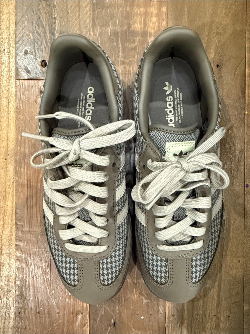 adidas Men’s Gray Houndstooth Low-Top Sneakers